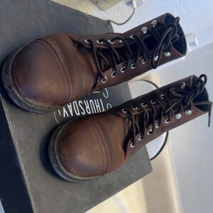 WOMANS Thursday Leather Boots